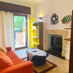  Apartment Un Posto Al Sole Italy
